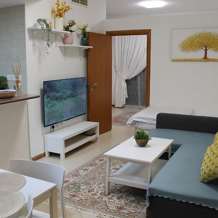 Newly Furnished Cozy 1 Bedroom Apartment Close To Jbr Beach And Metro Dubai Exterior photo