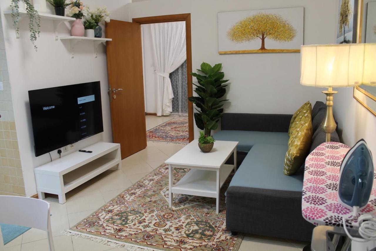 Newly Furnished Cozy 1 Bedroom Apartment Close To Jbr Beach And Metro Dubai Exterior photo