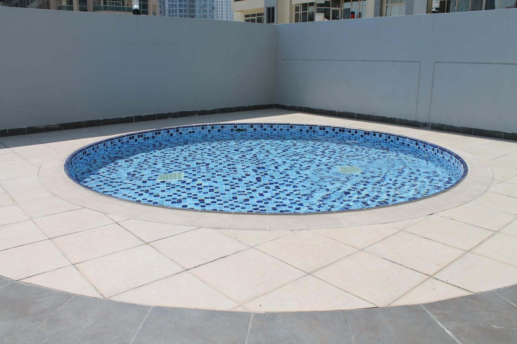 Newly Furnished Cozy 1 Bedroom Apartment Close To Jbr Beach And Metro Dubai Exterior photo